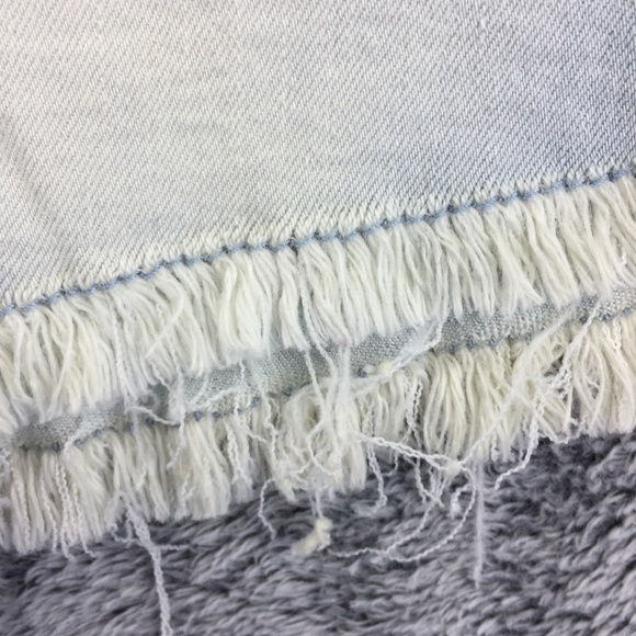 Ardene Light Wash Angle Cut Shorts… - Picture 4 of 6